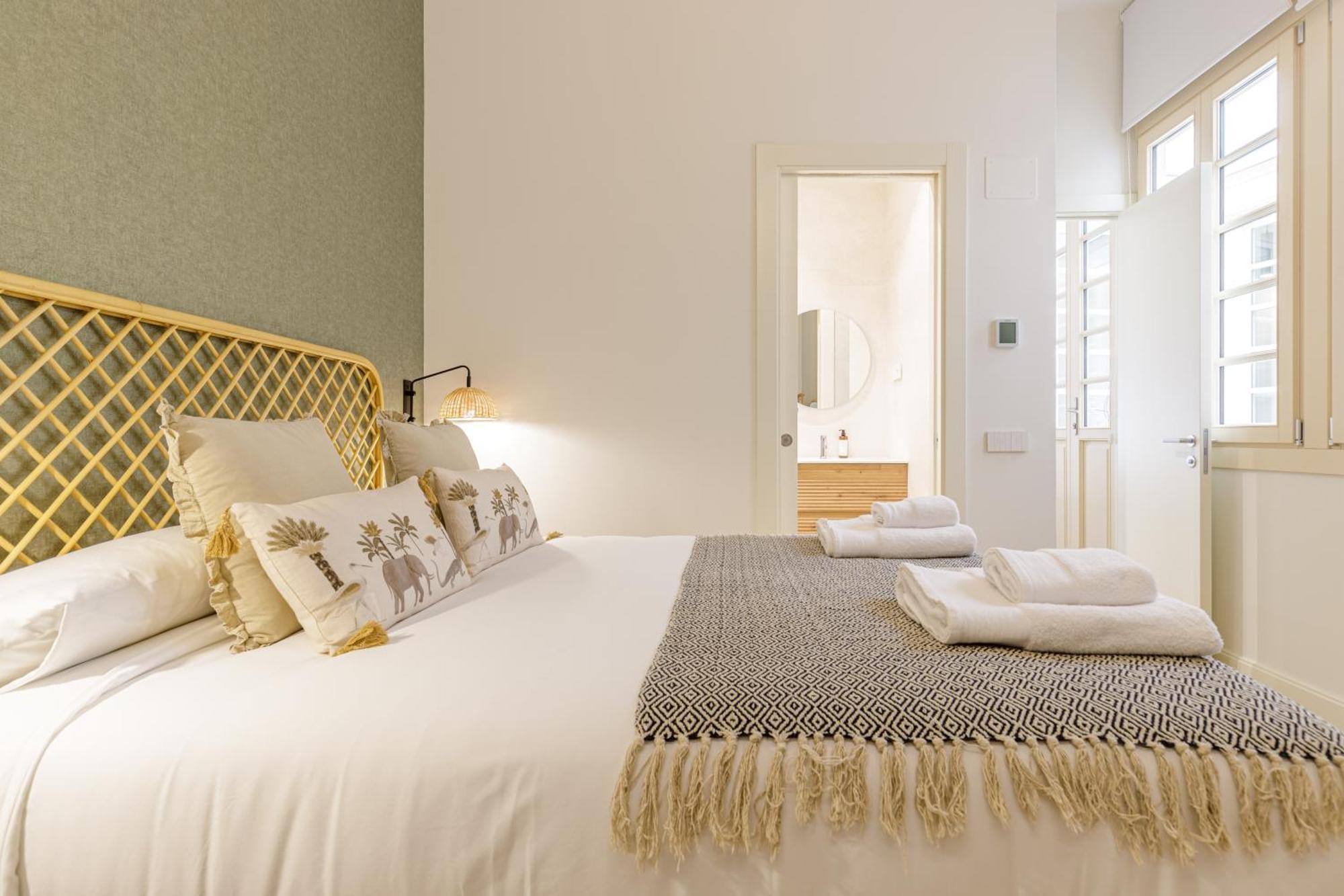 Marques De Velazquez II By Caleta Homes マラガ エクステリア 写真